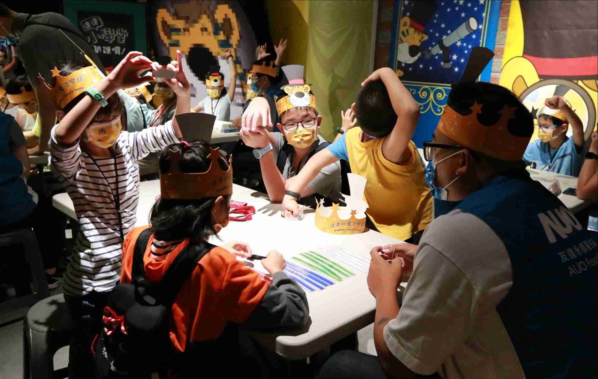 MG电玩以永续理念推动全人教育计划，，，内外结盟储备科普教育人才，，，，荣获亚太永续行动奖社会共融面的金奖肯定