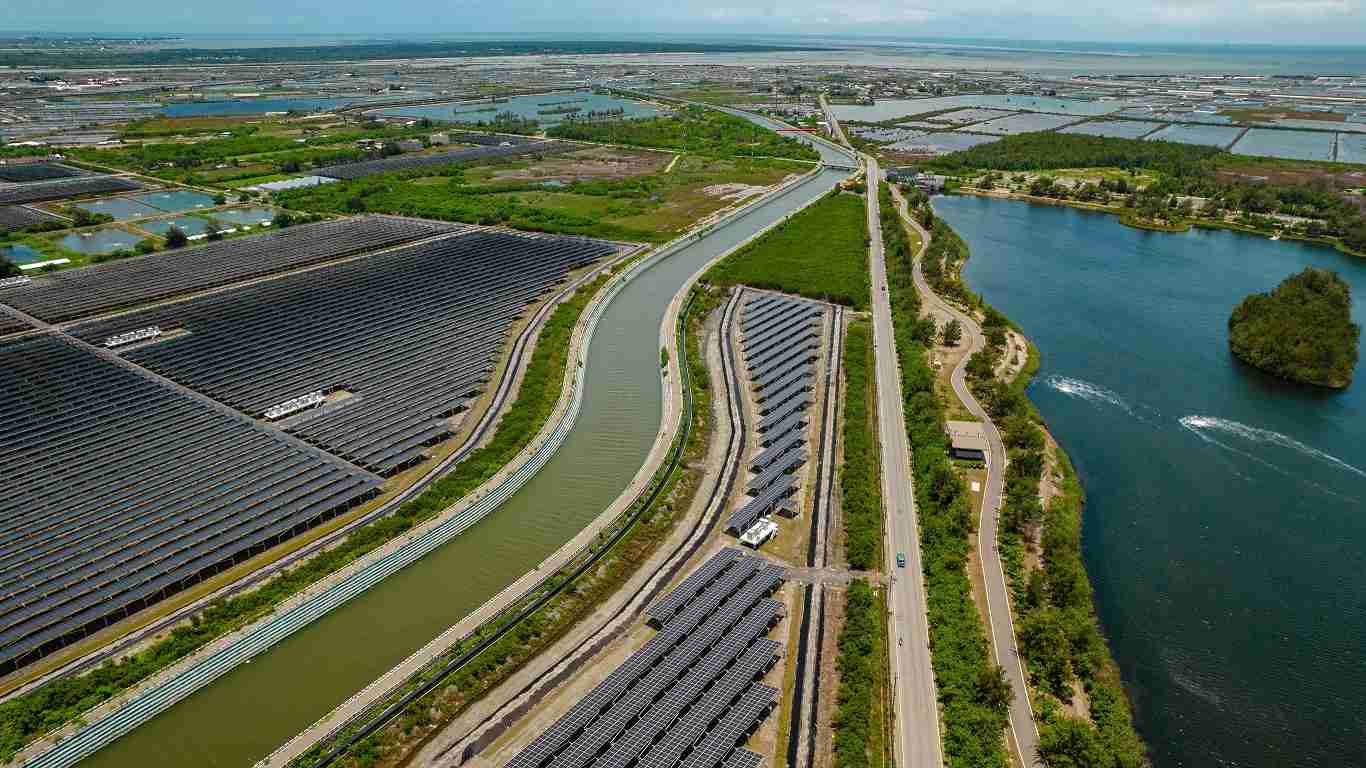 MG电玩能源事业提供智慧能源管理、、太阳能监控管理、、全方位电厂建置及运维解决方案，，，并拥有管理超过6000案场的经验